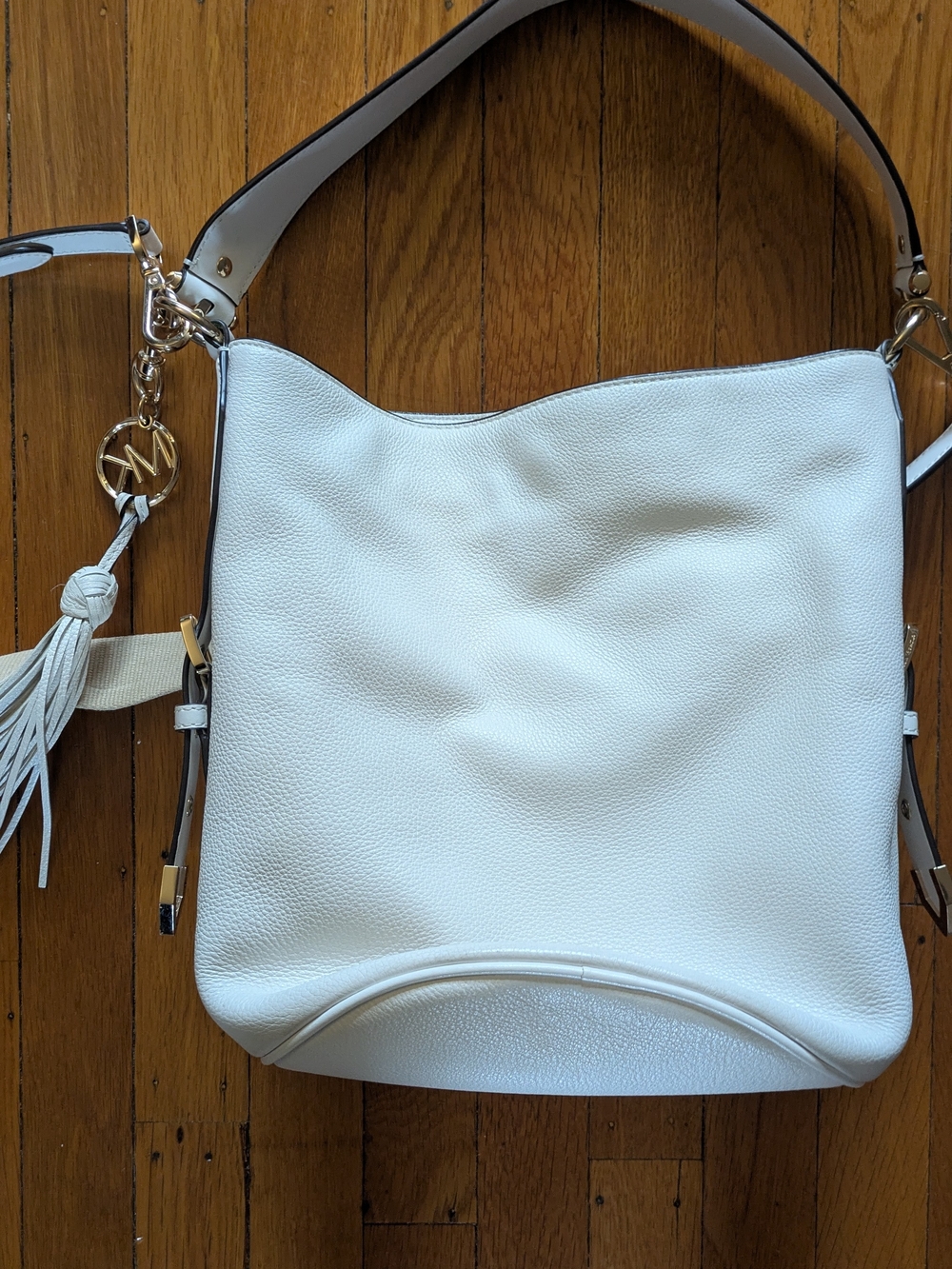 Michael Kors Brooke Ladies Medium Pebbled White/Off White Leather Bucket Bag - Picture 5 of 16